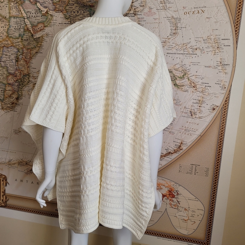 Cabi ivory cable knit V neck poncho fisherman quiet luxury neutral festival OS - Picture 10 of 10